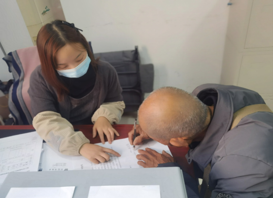 球王会体育平台网页置业扎实推进特困职工申报工作传递温暖与关怀313.png